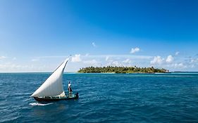 Makunudu Island- An Intimate Hideaway
